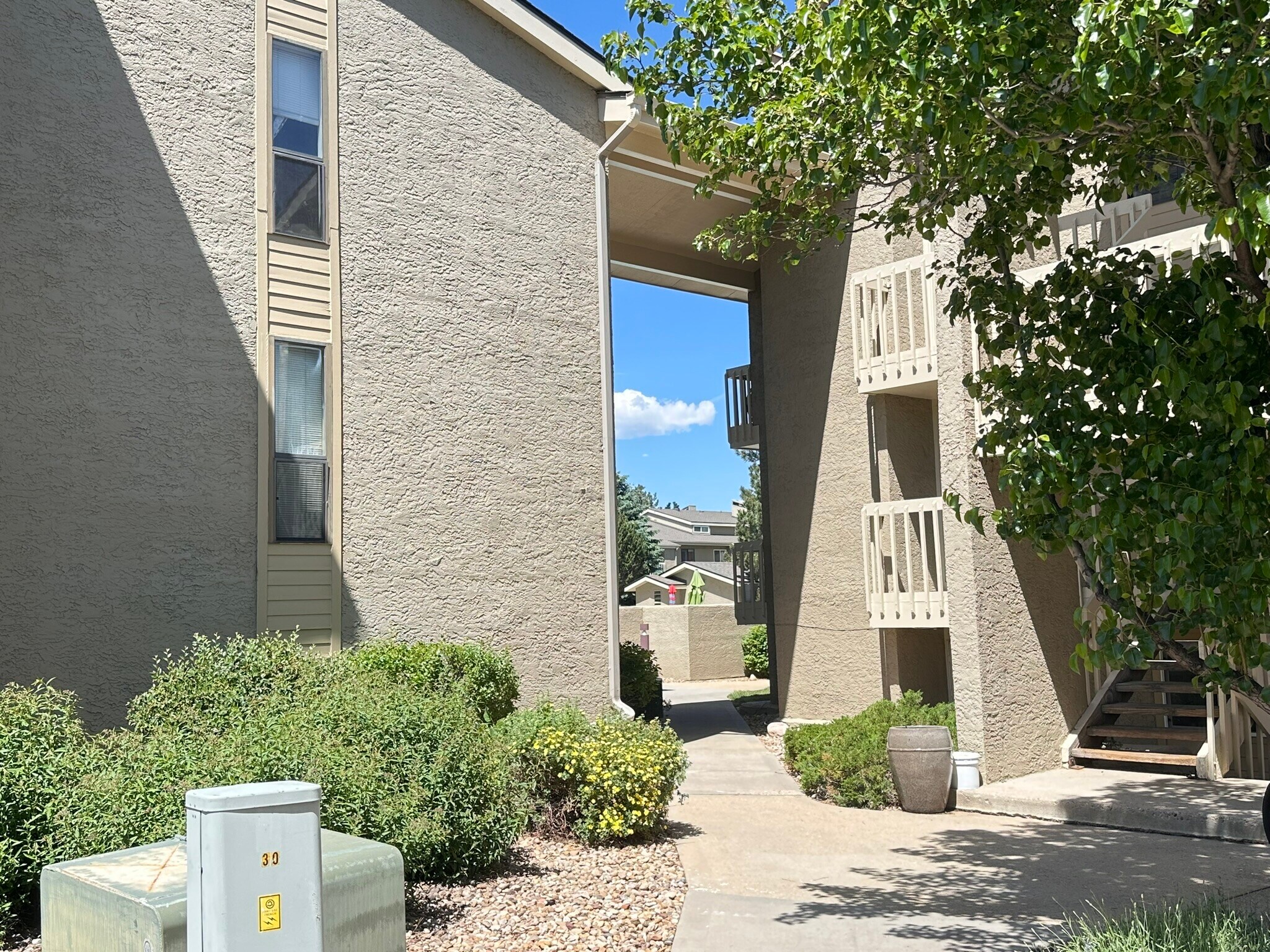 Building Photo - 40 S Boulder Cir