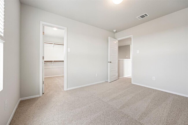 Building Photo - 180 Keltic Dr