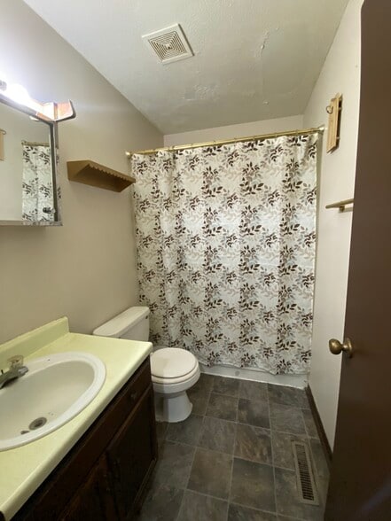 Building Photo - 3555 W 30th St