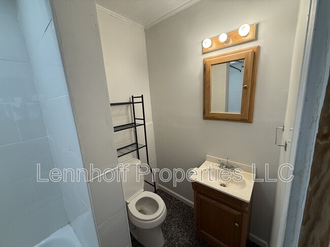 Building Photo - 15 Palmer St