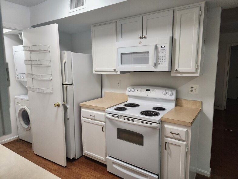 Building Photo - 20225 Shipley Ter