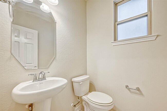Building Photo - 3103 Briarwood Point Pl