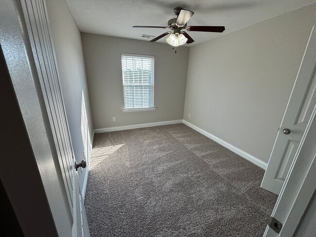 Building Photo - 810 Benelli Ln