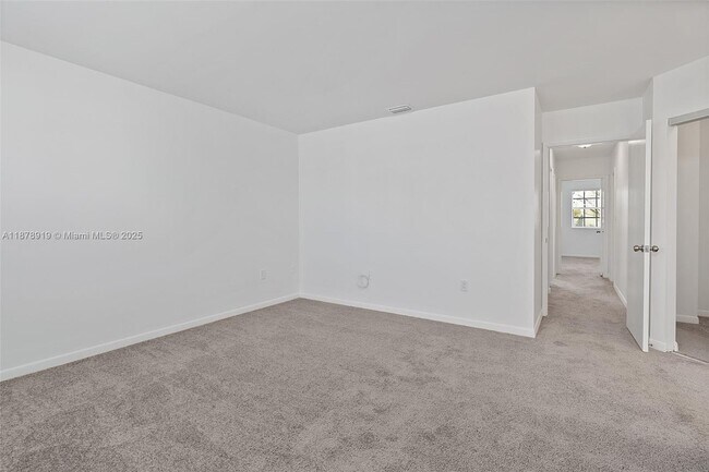 Building Photo - 11828 SW 100th St