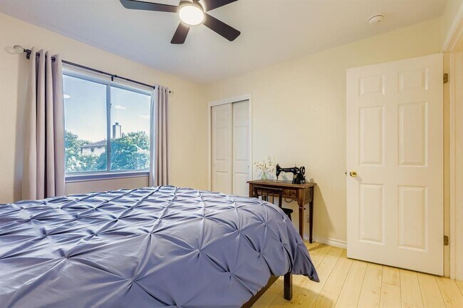 Building Photo - 312 Brentwood Dr