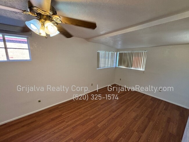 Building Photo - Cute 2 Bedroom House for Rent - Close to Reid Park  (22nd St/Tucson)