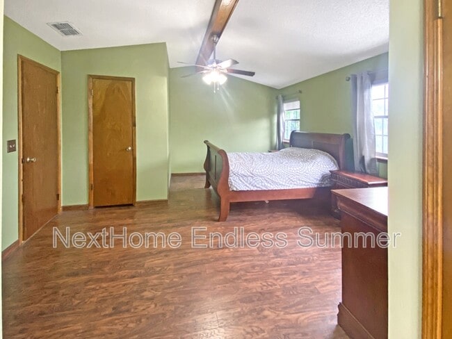 Building Photo - 10879 Cabbage Pond Ct