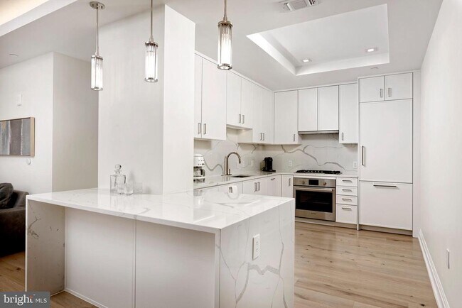 Building Photo - 8551 Connecticut Ave