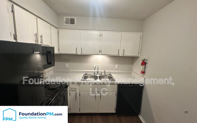 Building Photo - 3949 Macon Rd