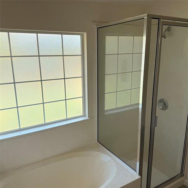 Building Photo - 1512 Jackie Robinson Pl