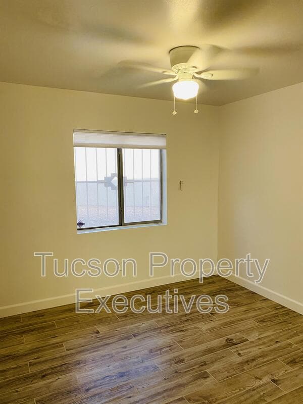 Building Photo - 9599 N Crestone Dr