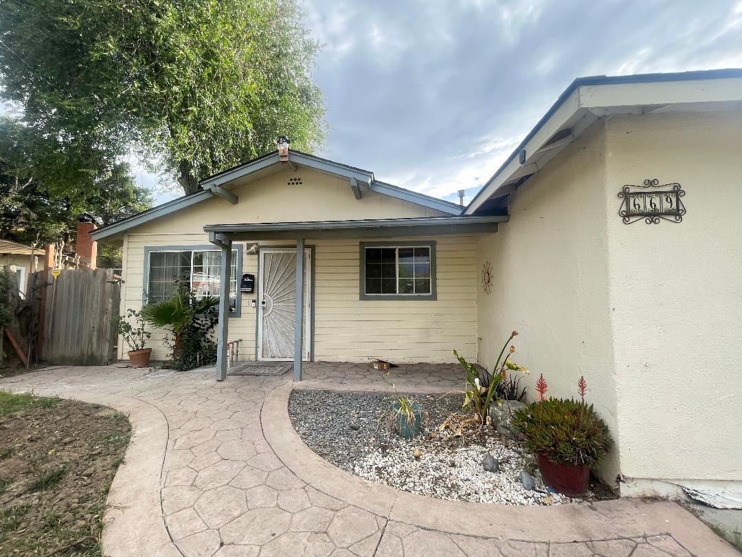 Building Photo - 669 Adagio Way