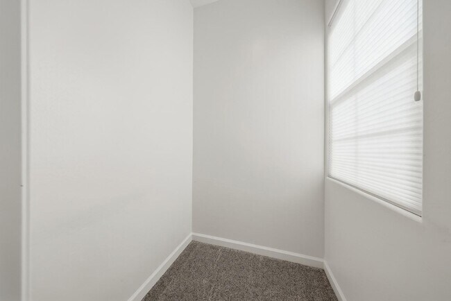 Building Photo - 4897 N 207th Ln