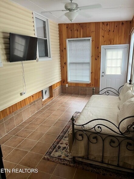 Building Photo - 2404 Tecoma Dr