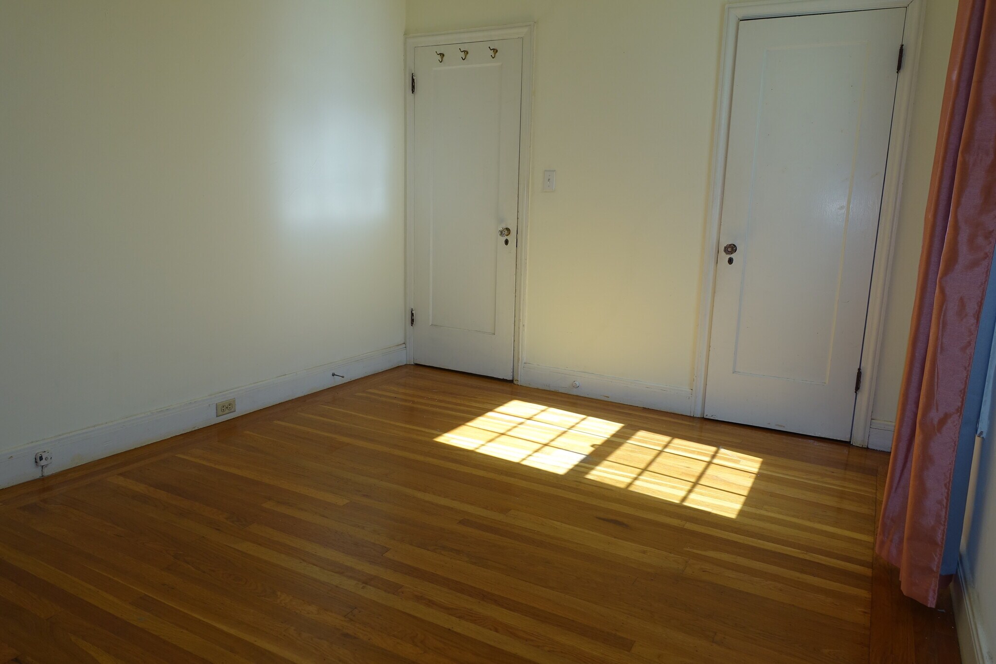 Building Photo - 2571 Virginia St