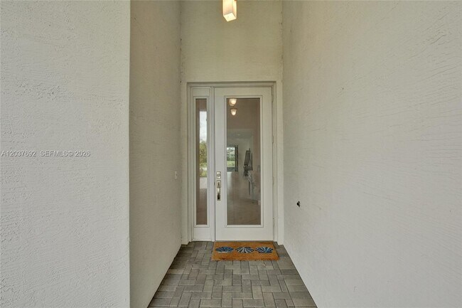 Building Photo - 13328 SW River Rock Rd