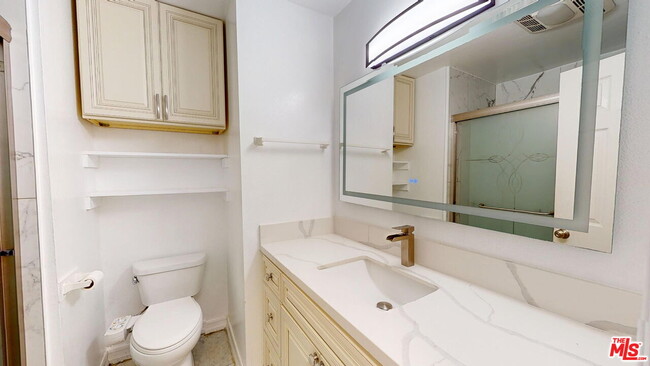 Building Photo - 7777 W 91st St