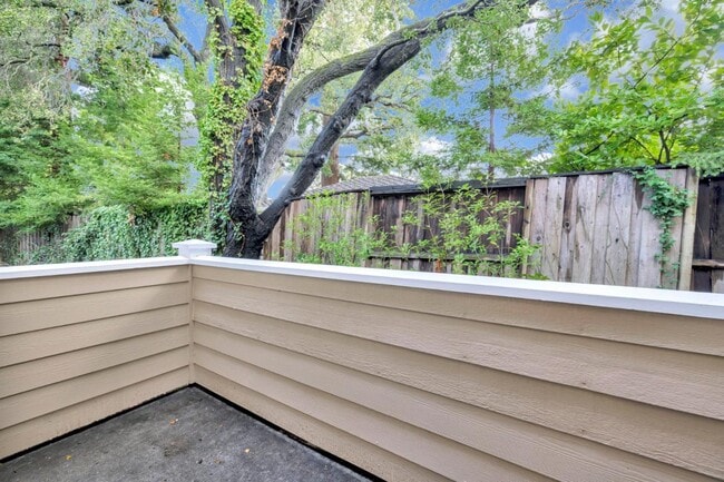 Building Photo - 3421 El Camino Real