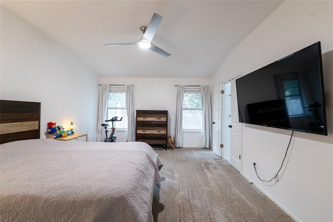 Building Photo - 13455 Moscow Trail