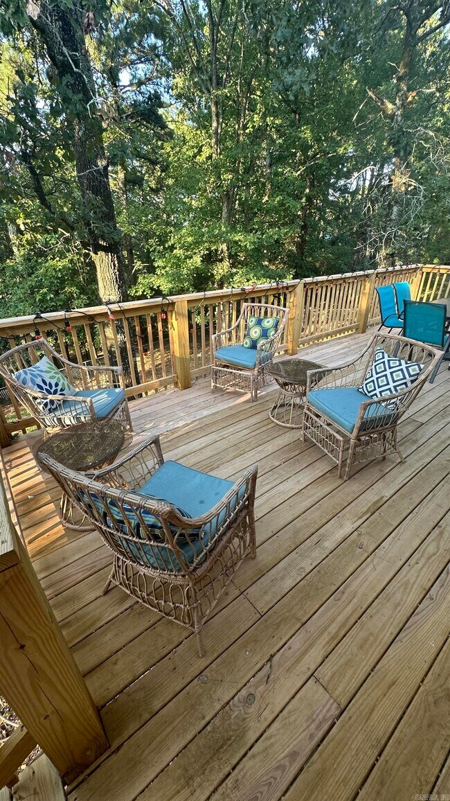 Building Photo - 12805 Rivercrest Dr