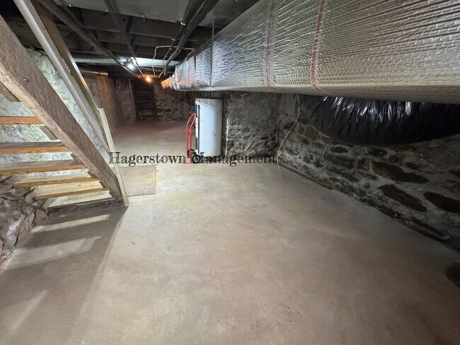 Building Photo - Duplex on Pennsylvania Ave