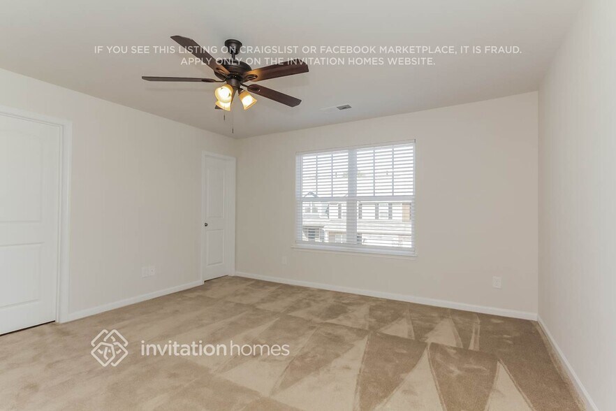 Building Photo - 9211 Grand Valley Dr