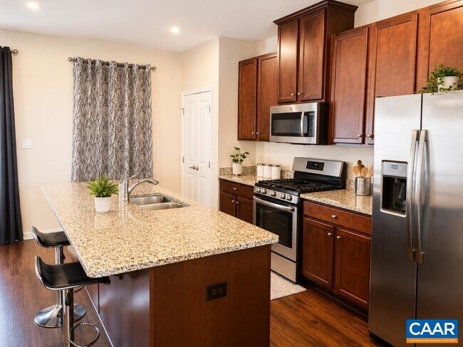 Building Photo - 2046 Elm Tree Ct