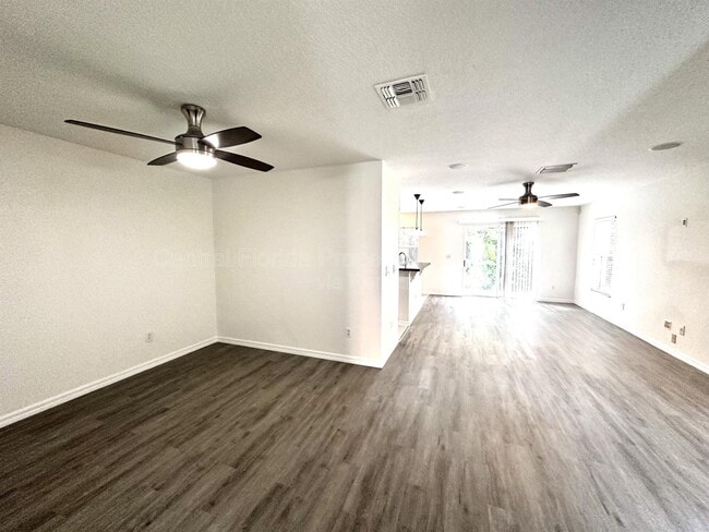 Building Photo - 3845 Silverbell Loop