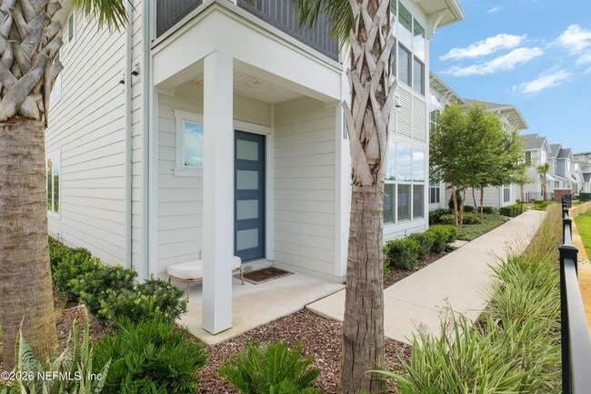 Building Photo - 16 Sewall Ln