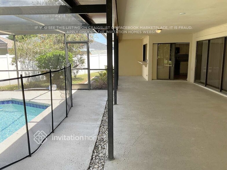 Building Photo - 9212 Regents Park Dr