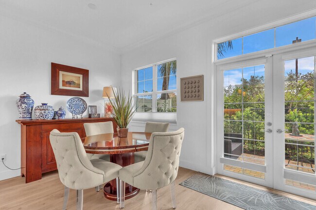 Building Photo - 120 Water Pointe Pl