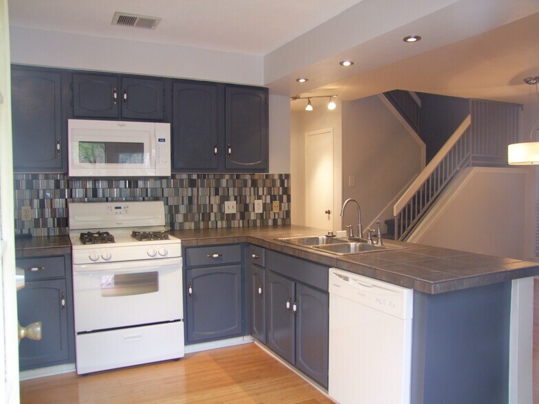 Building Photo - 8330 Fathom Cir