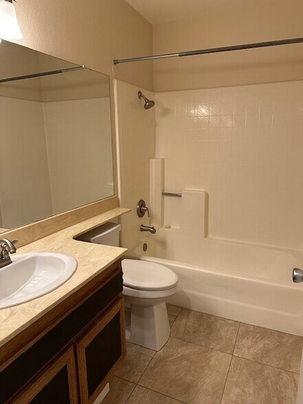 Building Photo - 2812 Newcastle Way