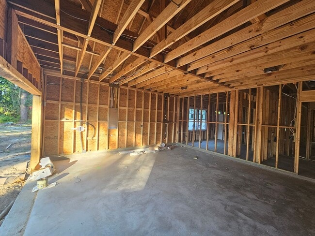 Building Photo - New Home