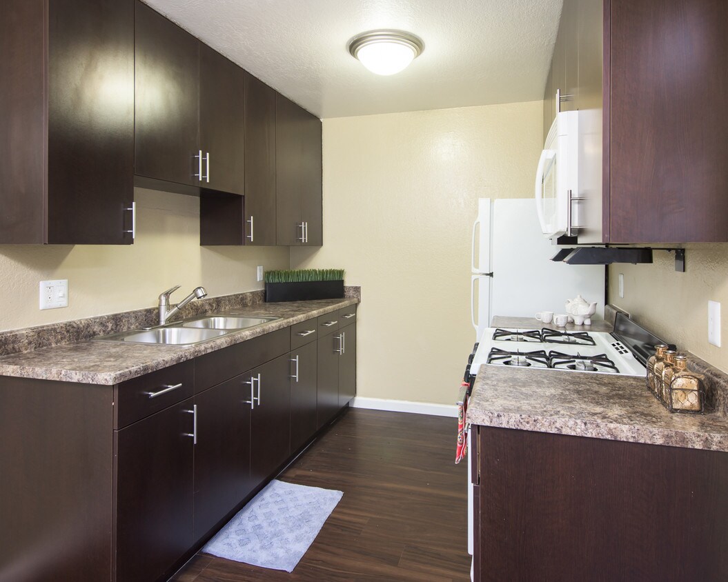Village Green Apartments San Jose