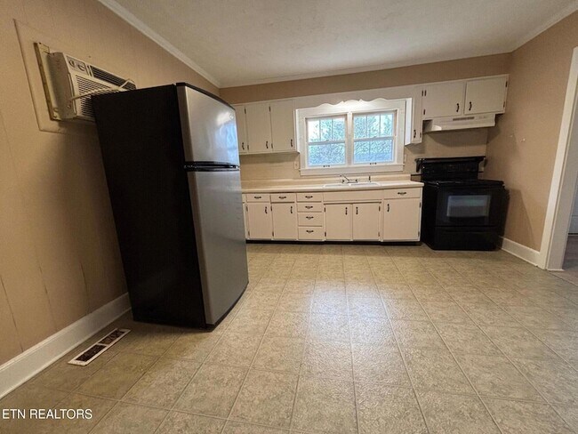 Building Photo - 7005 Washington Pike