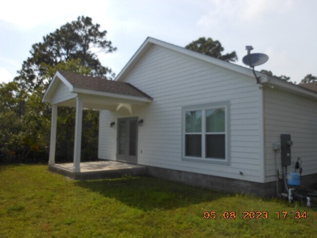 Building Photo - 120 Crane Dr
