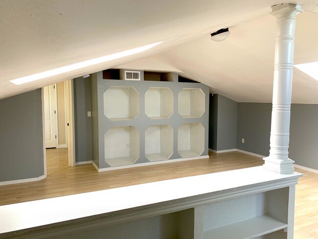 Building Photo - 14251 Desert Bush Dr