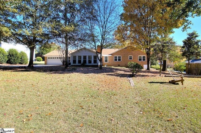 Building Photo - 104 Middle Brook Rd