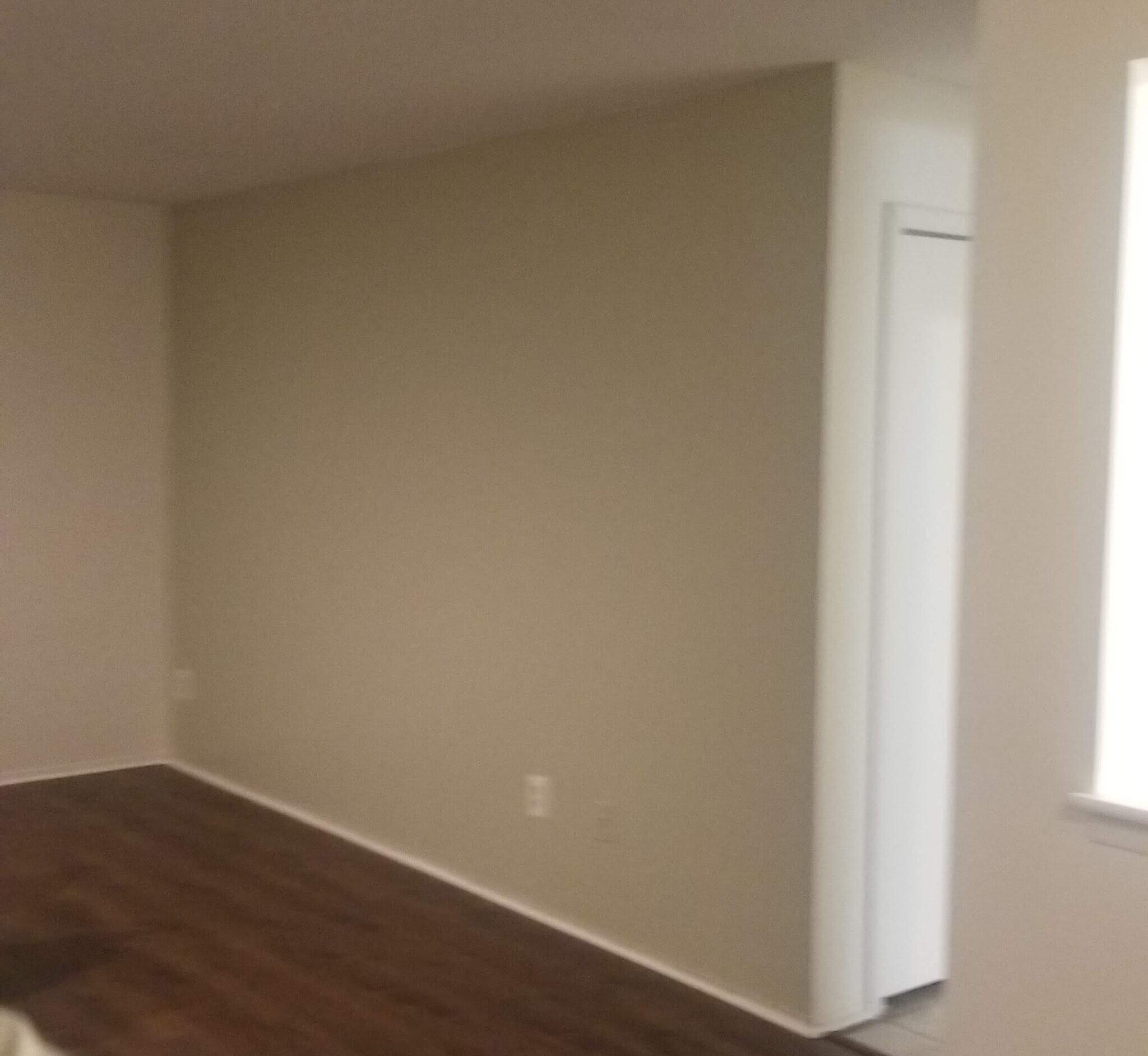 Building Photo - 24291 Evergreen Rd