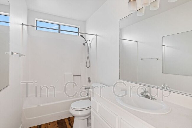 Building Photo - 231 Cabrillo St