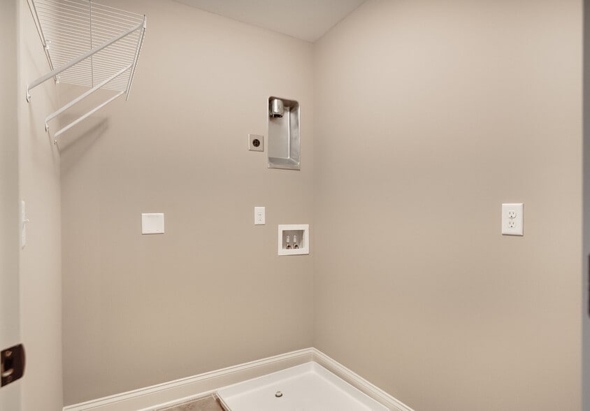 Building Photo - 104 Ambassador Private Cir