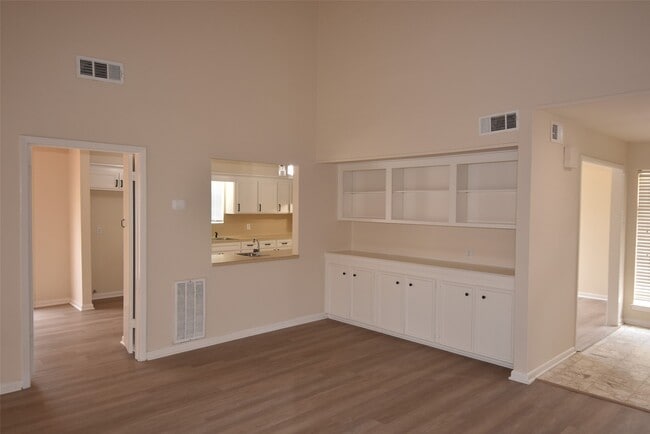 Building Photo - 14410 Muirfield Ln