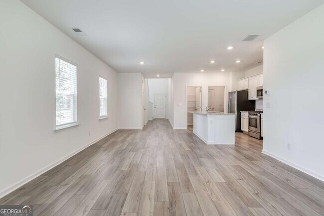 Building Photo - 49 Kestrel Dr