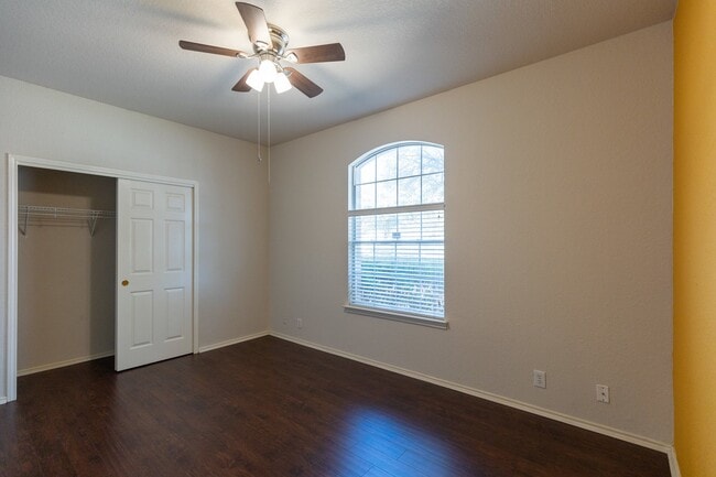 Building Photo - 8818 Firebaugh Dr