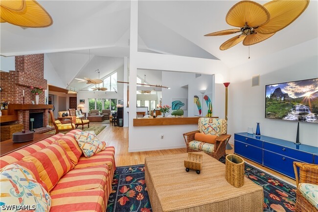 Building Photo - 883 Galleon Dr