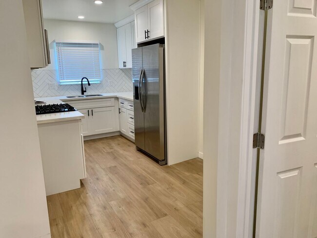 Interior Photo - Maple Dr Apartments