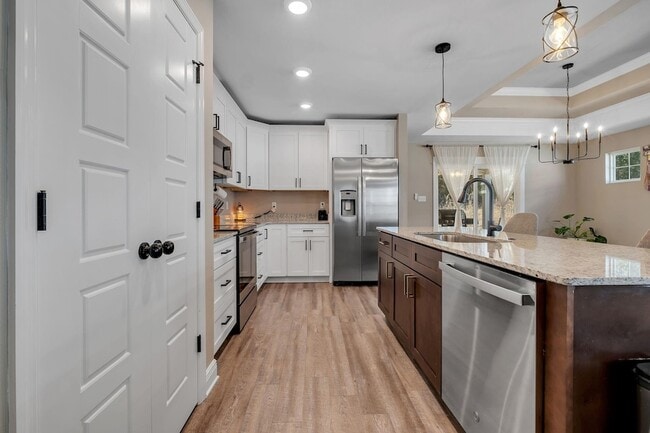 Building Photo - 4858 Sampler Dr