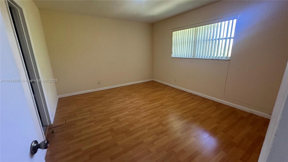 Building Photo - 8060 Fairview Dr