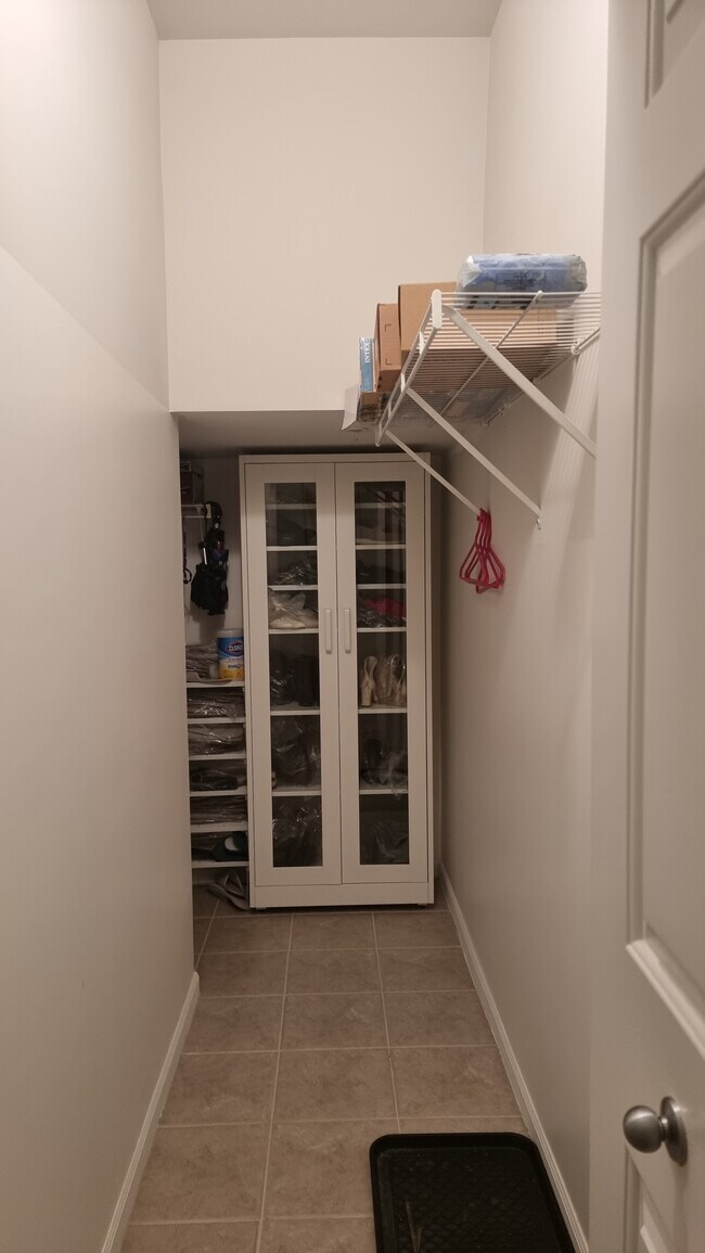 Building Photo - 7869 Ambassador Dr